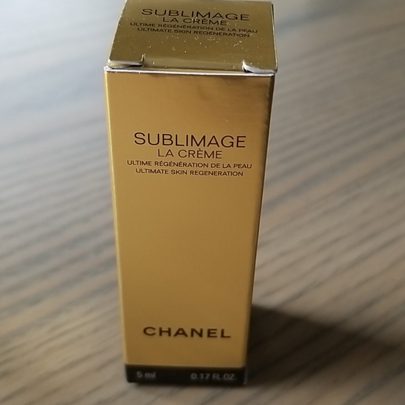 CHANEL SUBLIMAGE LA CRÈME Travel Size - Picture 2 of 5